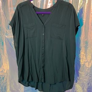 Torrid Green Button Up Blouse, Size 1 (14/16)